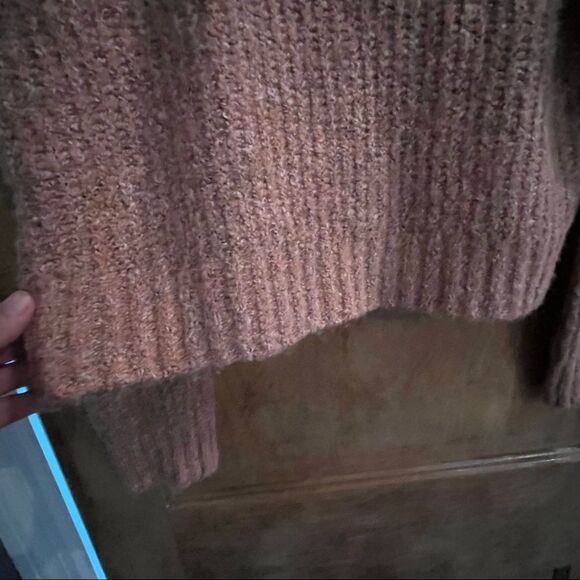 Sincerely Jules Sweater Pullover With Zipper Neck Closure. Size medium- - Picture 7 of 8